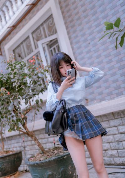 女被c黄扒衣服漫画_1080P电影全集观看